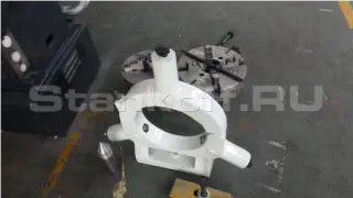 Универсальный токарно-винторезный станок F-CW6280E/3000