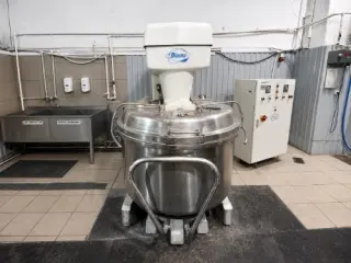 Тестомесильная машина Diosna SP 370 AD