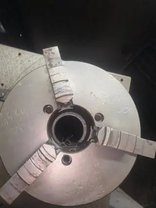 Токарный патронно-центровой станок с ЧПУ 16К20Т1
