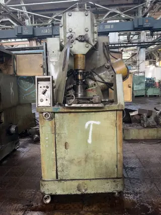 Зубофрезерный станок 5В312 42687