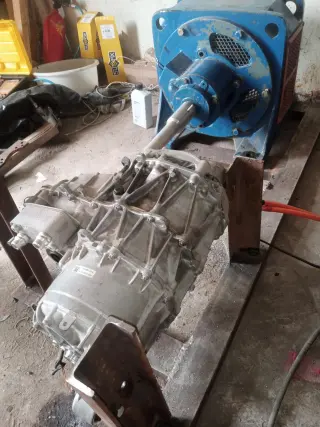 Двигатель Tesla 250л.с. с аккумуляторной Батареей 54 КвТ