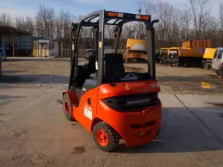Вилочный погрузчик Linde HT16DS