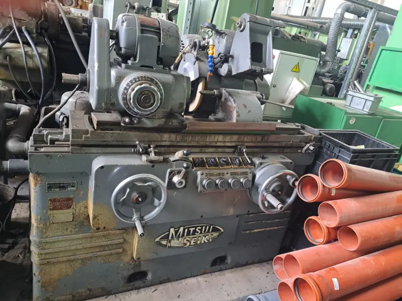 Универсальный круглошлифовальный станок Mitsui Seiki MUG 25-50