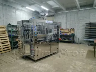 Моноблок розлива и укупоривания газированных напитков в стеклянные бутылки