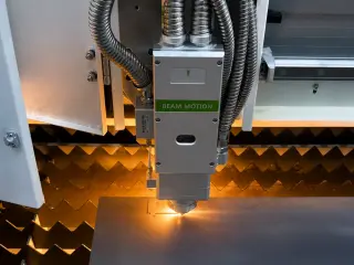 Оптоволоконный лазерный станок SMART3015A - мощность 3 кВт