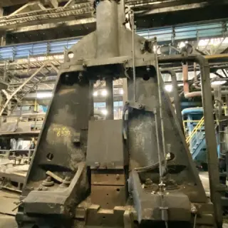 Кузнечный молот штамповочный паровоздушный М2145