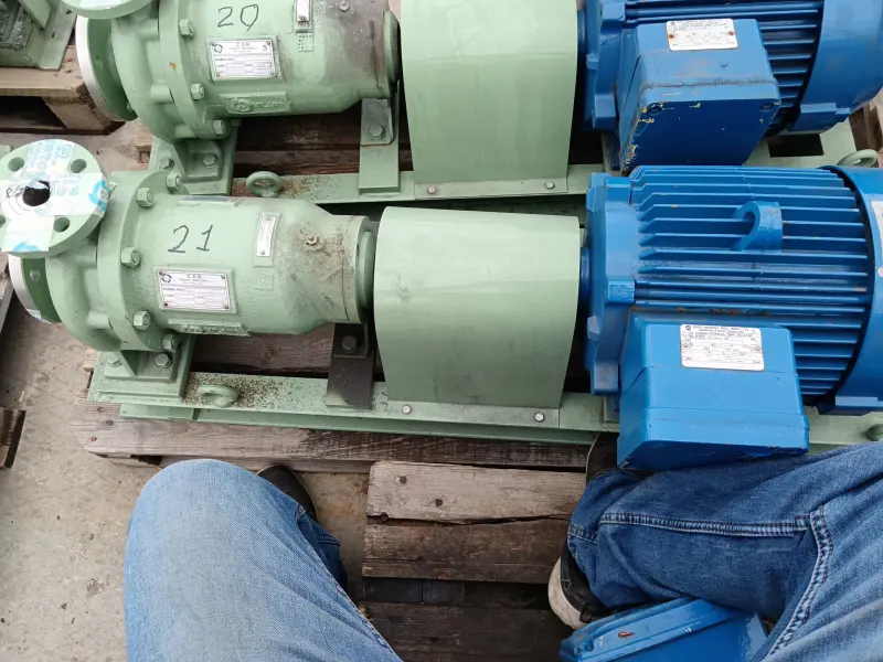Нефтяной насос C.D.R. TMM 32.16 с хранения