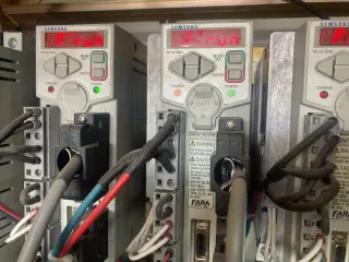 Фрезерный токарный станок ЧПУ