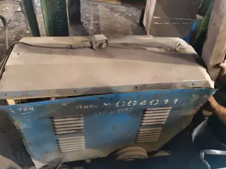 Сварочный источник питания Тир 300 ДМ