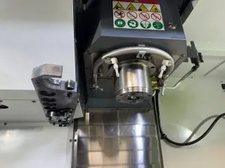 Фрезерный обрабатывающий центр Haas VF-2ss