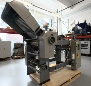 ФАЛЬЦЕВАЛЬНАЯ МАШИНА HEIDELBERG STAHLFOLDER TI 52