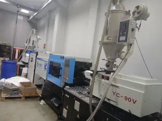 Термопластавтомат ТЕХ-YC90V