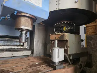 Станок Mazak VTC-20B 3 осевой