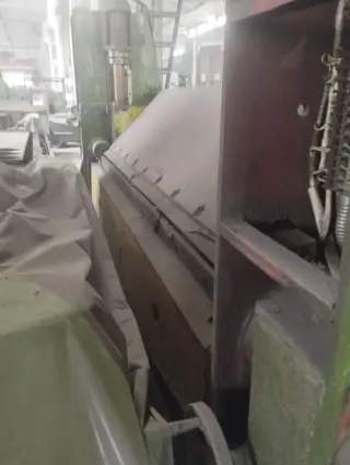 И2116 листогиб с поворотной балкой