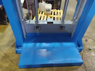 Гильотина PZO GGR 1400