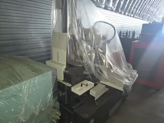 Электроэрозионный проволочный станок DK7745 EDM