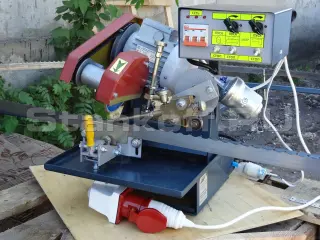 Станок для заточки зубьев ленточных пил АЗУ-10