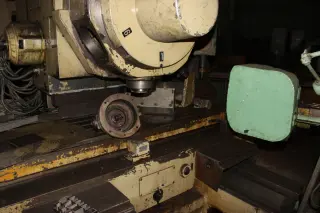 Вертикально-фрезерный станок с револьверной головкой FКЧSRS500