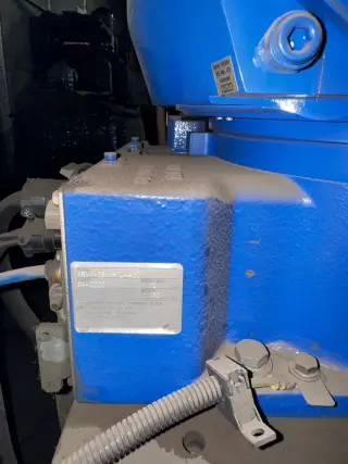 Сварочный робот Yaskawa AR 1440 с вращателем