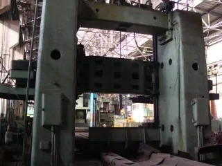 Продольно-фрезерный станок 6672