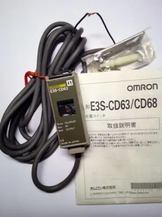 E3S-CD63 Omron Оптический датчик обнаружения этикетки