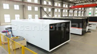 Высокомощный оптоволоконный лазерный станок в защитной кабине XTC-2060G/20000 Raycus