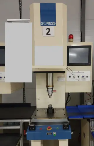 Высокоскоростной сервопресс (Servo press) сборочный HSVP-050C - сборка водяных насосов, запрессовка подшипников
