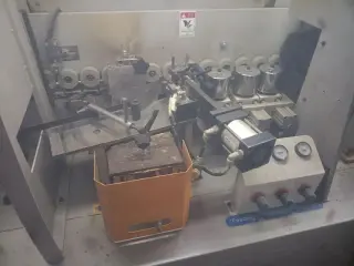 Кромкооблицовочный станок TS50A