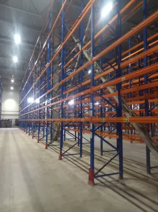Фронтальные стеллажи производства Кифато