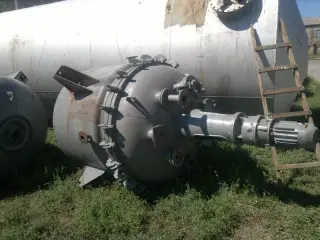 Реактор СЭРН эмалированный 1.6 м куб