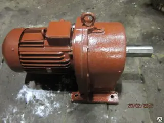 Мотор редуктор 4МЦ2С125-28-G110-2,2.