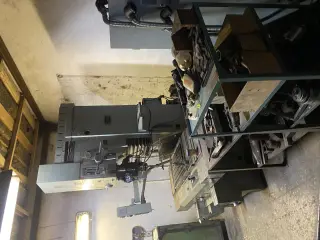 Продаю координатно-шлифовальный станок 32К83СФ10