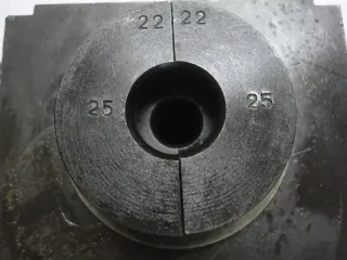 Приспособление по ГОСТ 1497,для разрывной машины Р-100
