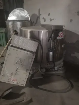 Оборудование промышленное для покраски тканей и пряжи