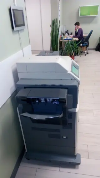 Принтер HP Color LaserJet 4730 mfp
