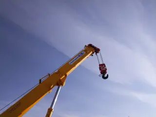 Кран стреловой самоходный КС-59713-14Т