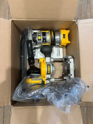 Аккумуляторный кромочный фрезер Dewalt DCW6OON, 18B, без аккумулятора И ЗУ