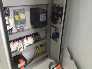 гильотинные ножницы HGH 6x3100