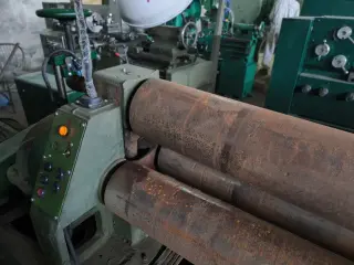 Листогибочная машина (вальцы) И2220 катают 10 мм при ширине 2000 мм