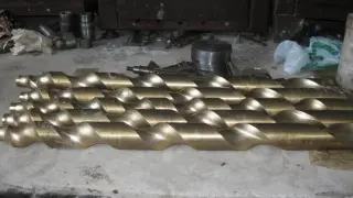 Конскрвное оборудование. Закаточные машины Б4-КЗК. Дозаторы-наполнители тип ДН. Этикетировщики. Запчасти