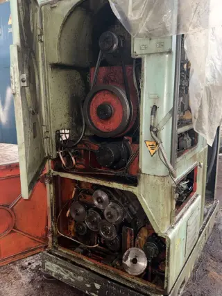 Зубофрезерный станок 5Б312 (42044, зав. №922)