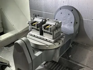 5-ти осевой обрабатывающий центр Haas - UMC-750