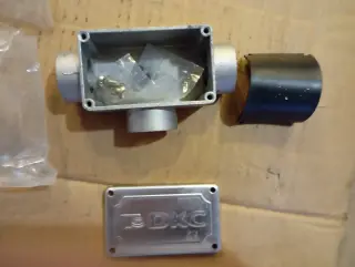 Коробки 6330-25 118х67х42 DKC