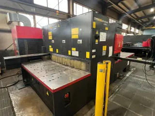 Станок лазерной резки AMADA LC2415