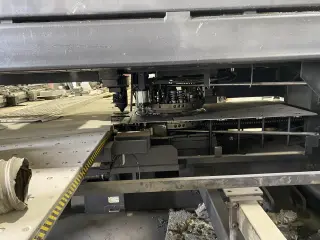 Станок для гидроабразивной резки Amada Apelio 3 2610V I Laser Punch Press I 2001