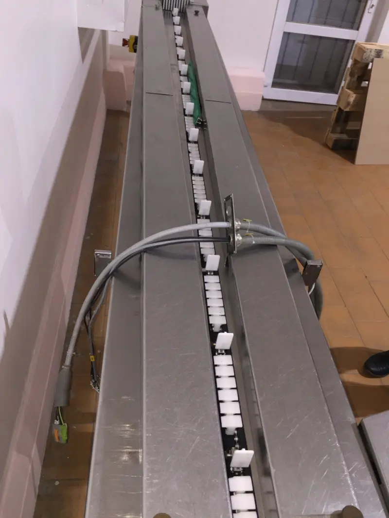 горизонтальная упаковочная машина (флоу-пак) ILAPAK DELTA 3000 TDR B DX