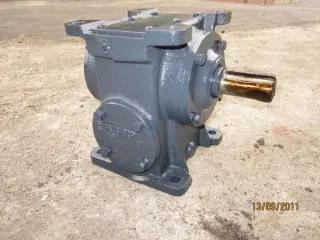 Редуктор червячный 1Ч63А-50-53 ЦЦ У2