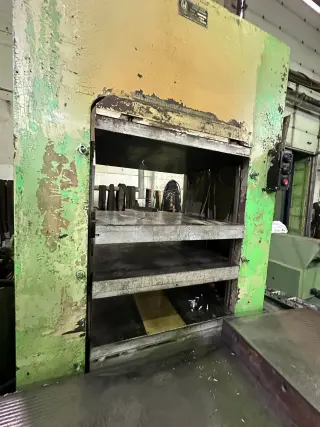 Пресс гидравлический вулканизационный CHEPEL PHG-60