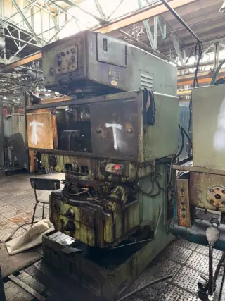 Зубошевинговальный станок 5702 40483 418