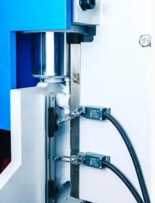 Листогибочный гидравлический пресс MetalTec HBM 125/3200M (Е22, ручная компенсация прогиба)